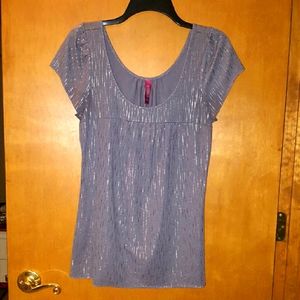 Super cute gray sparky loose fitting shirt
